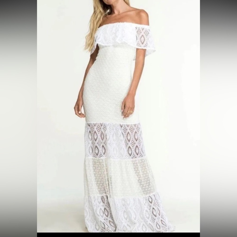 Night cap white lace maxi dress